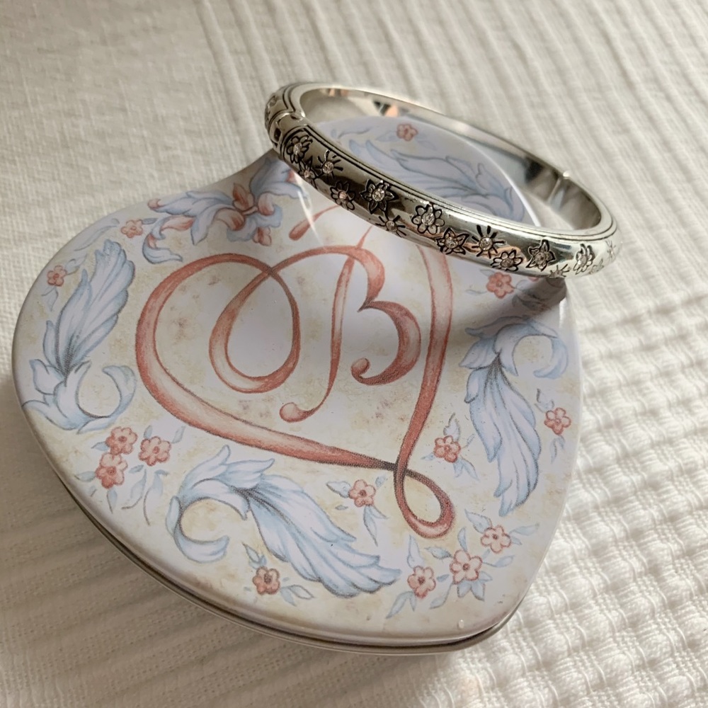 Brighton Hinged Bangle - Sparkling Heart